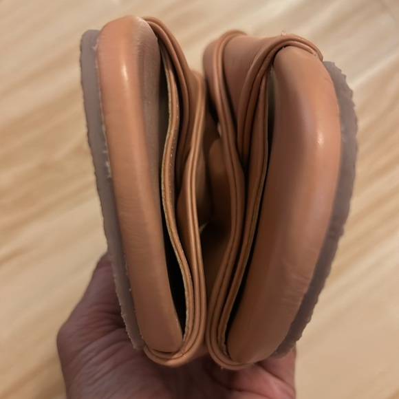 NWT, 8M, flat slip on sandals,Rose Gold,Lightweight,Comfortable,non slip bottoms - Picture 8 of 8